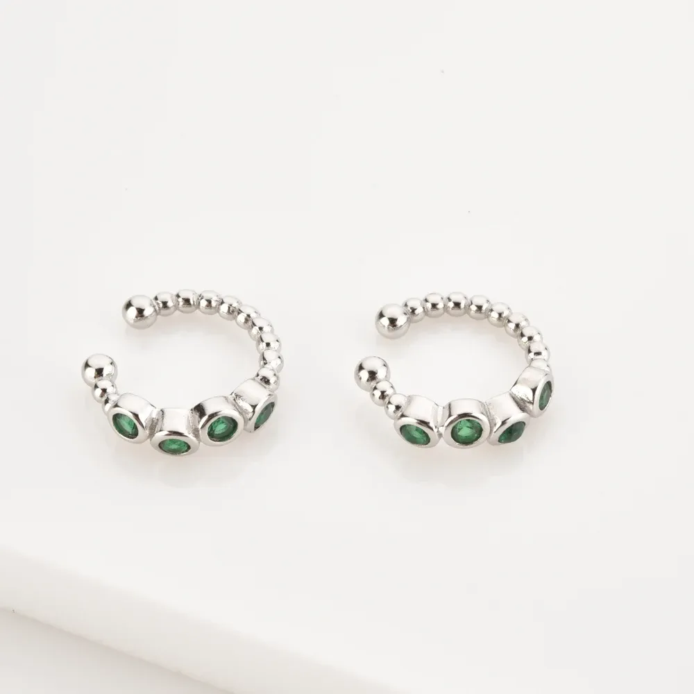 Сребърна клип-обеца с зелен циркон и елегантен воден силует