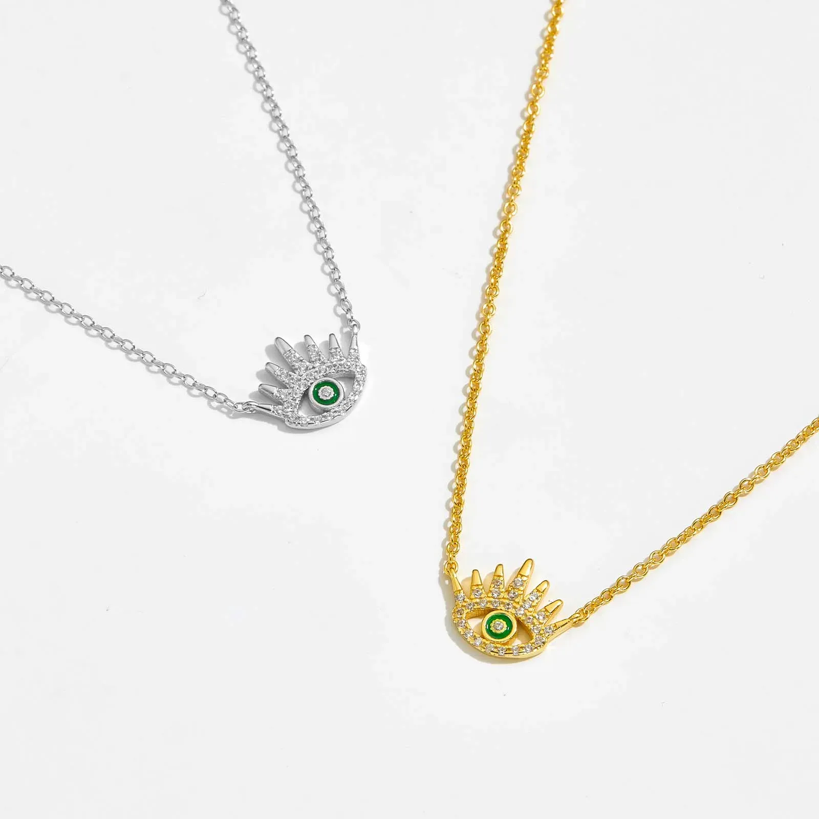 AP 925 сребърно колие с позлатен hand-heart циркон и зелена акцентна линия