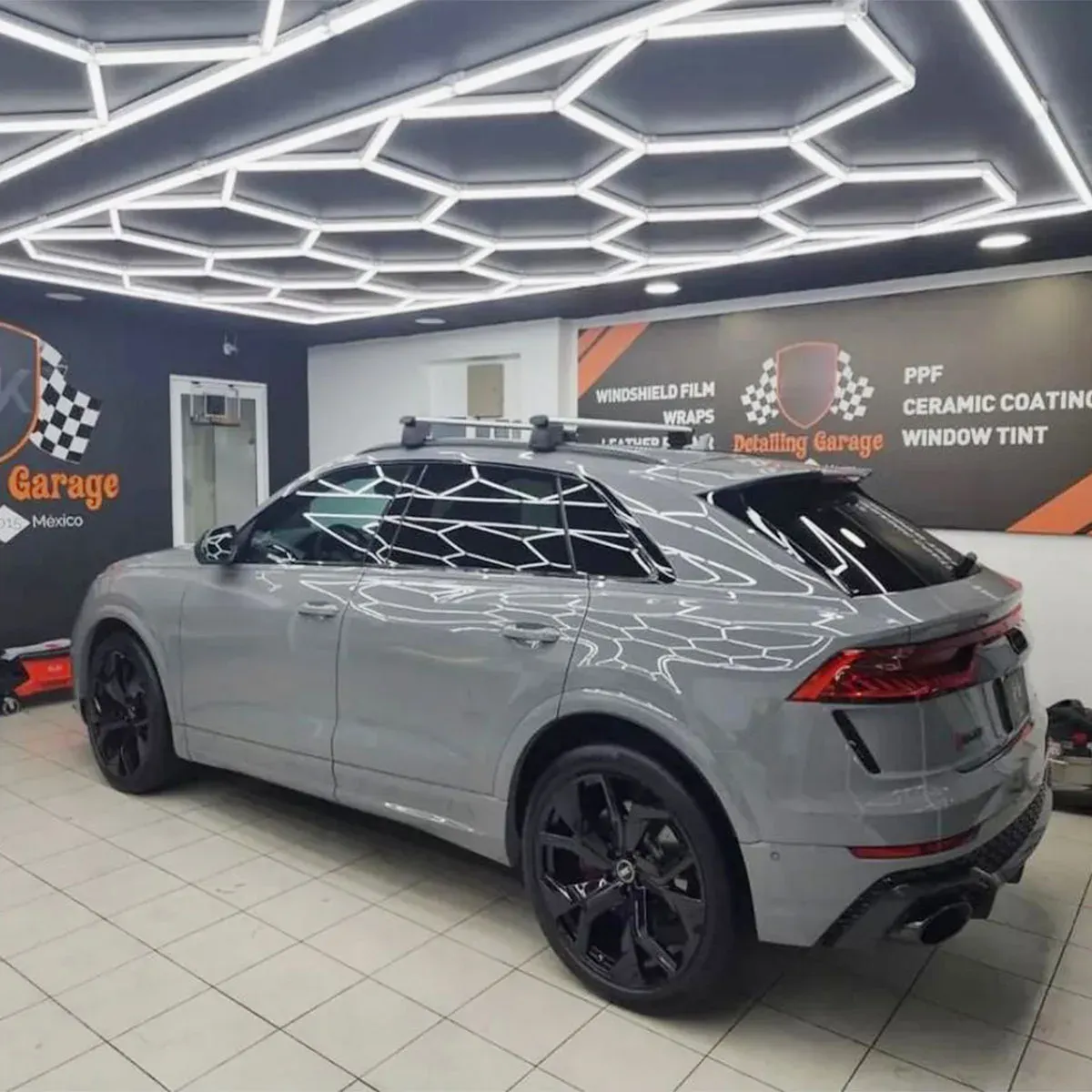 Хексагонален LED таванен комплект 14 модула за гараж и студио