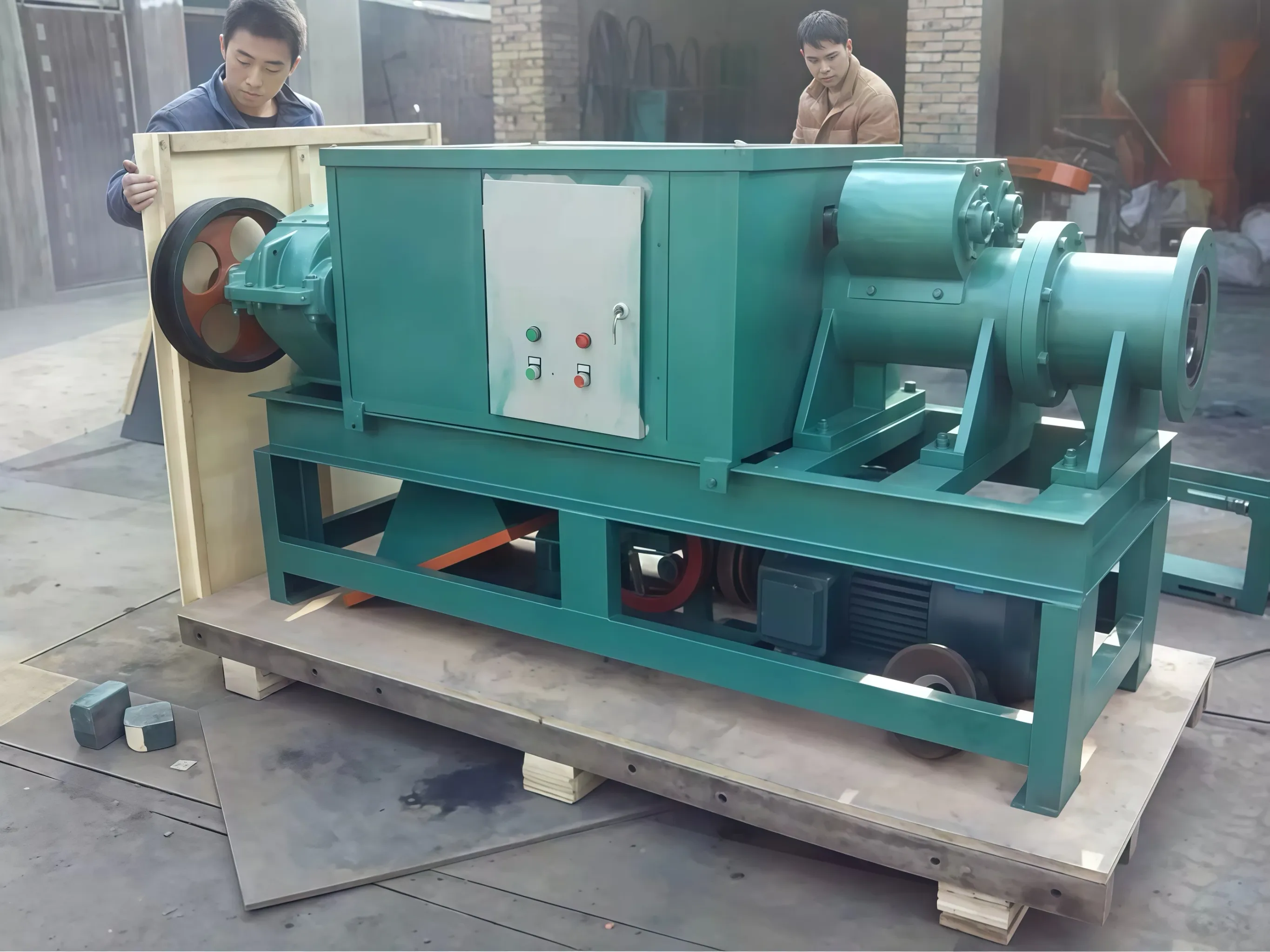 Хидравлична машина за брикети от дървесен въглен 500 кг/ч