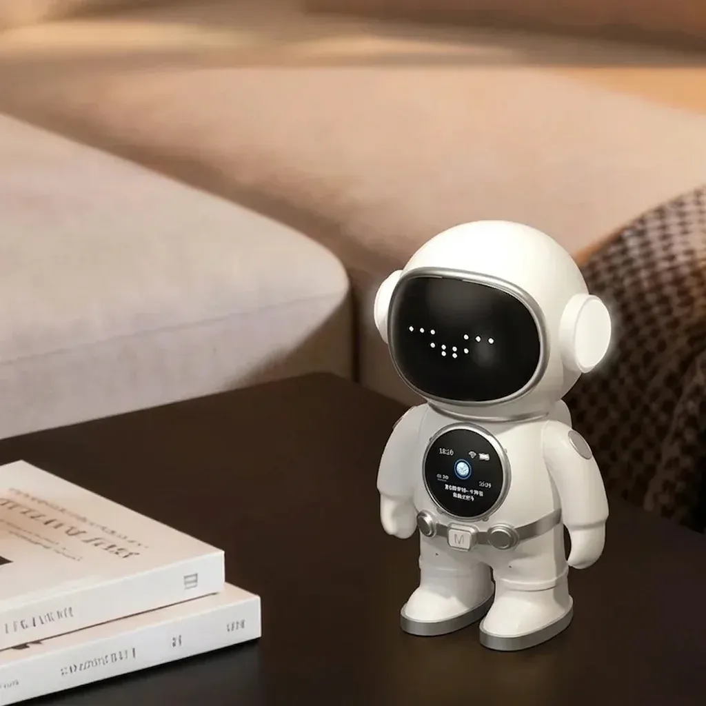 Интелигентен бял настолен робот говорител