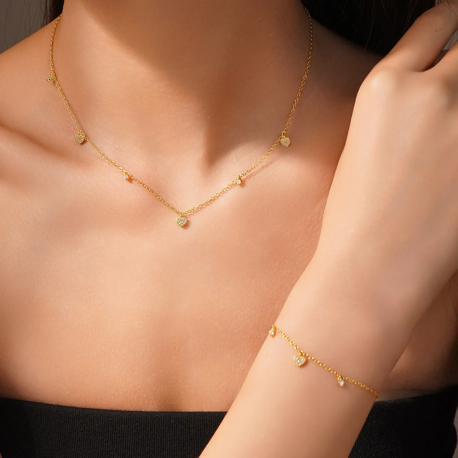 Фино сребърно колие и гривна със сърце и циркон ANDYWEN