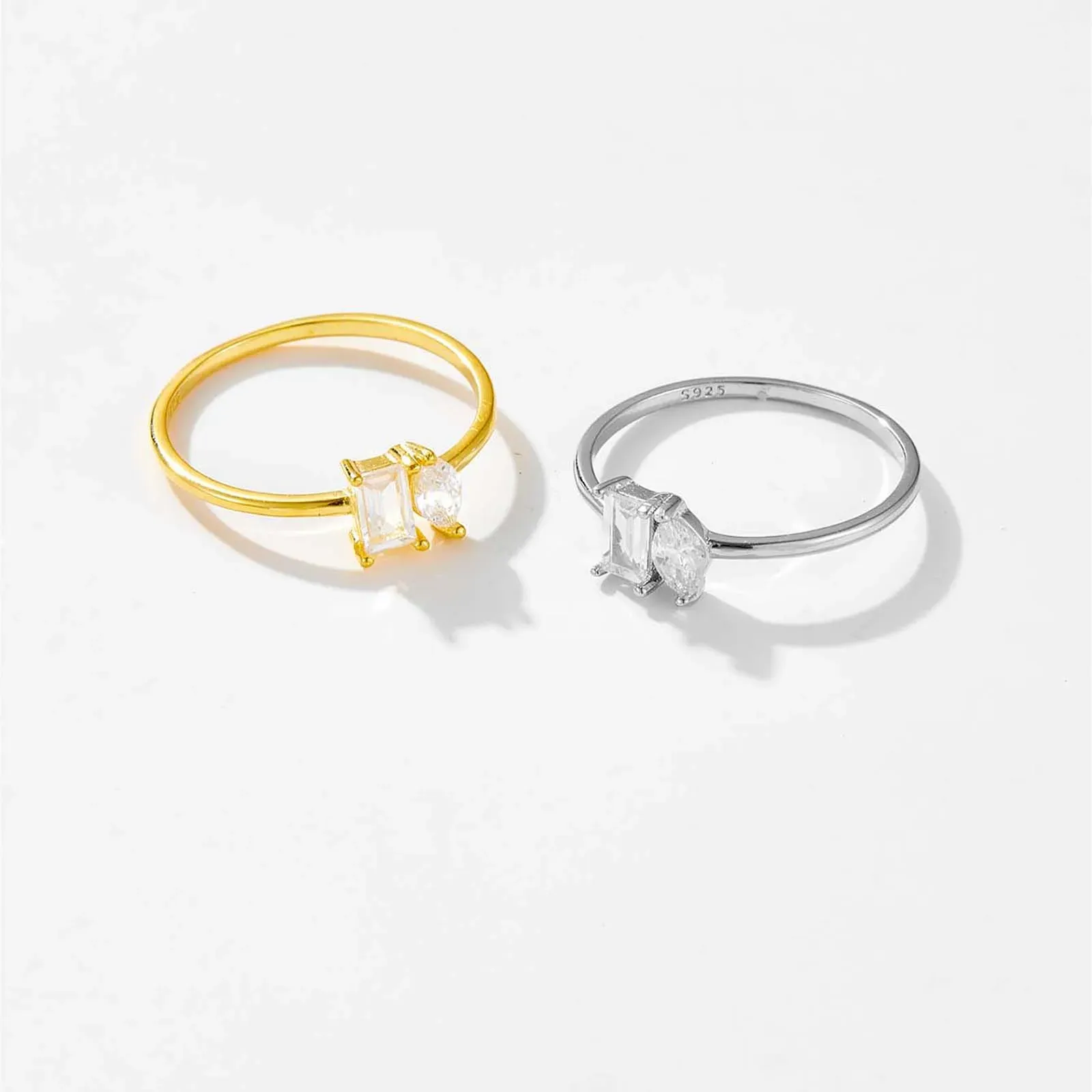 Фин сребърен пръстен с квадратен циркон ANDYWEN