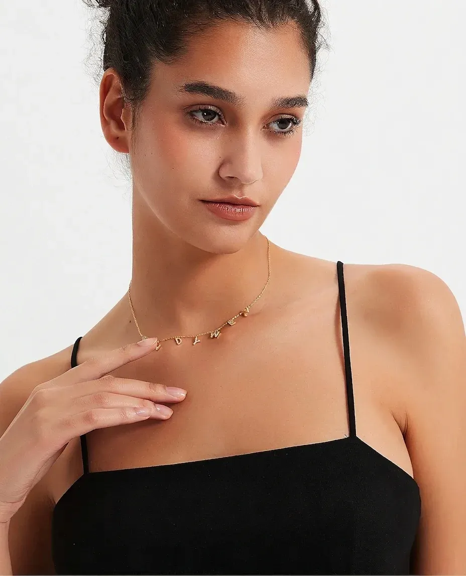 Сребърно колие с циркони и дълга верижка