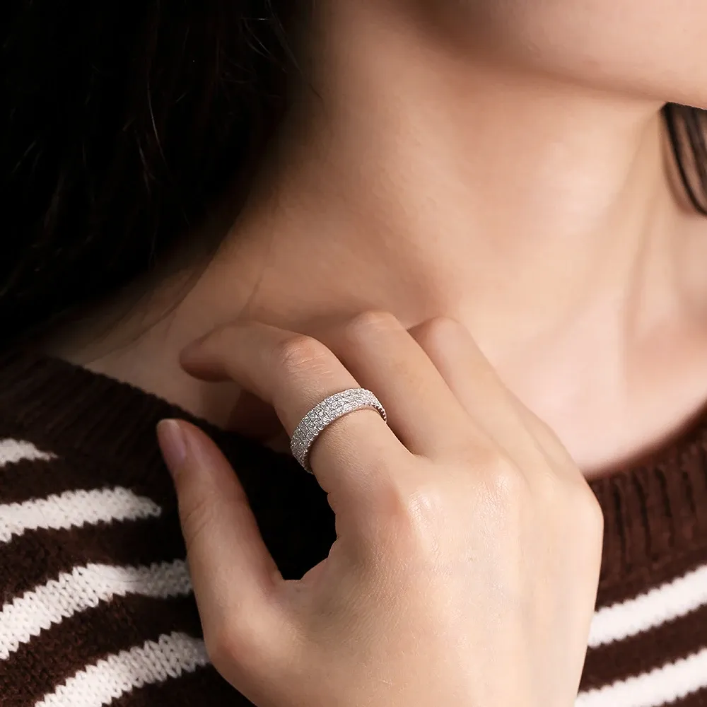 Сребърен пръстен с моисанит и геометричен профил Oevas