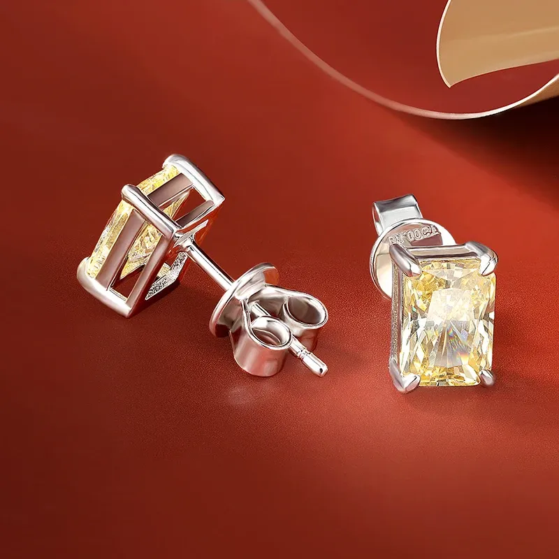 Сребърни обеци с жълт циркон 5×7 мм и изчистен геометричен силует