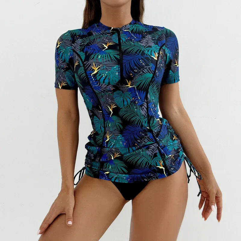 Дамски спортен танкини комплект с цип и растителен принт