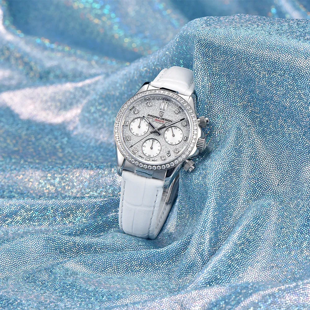 Дамски кварцов часовник AP с календар, сапфирено стъкло и кожа