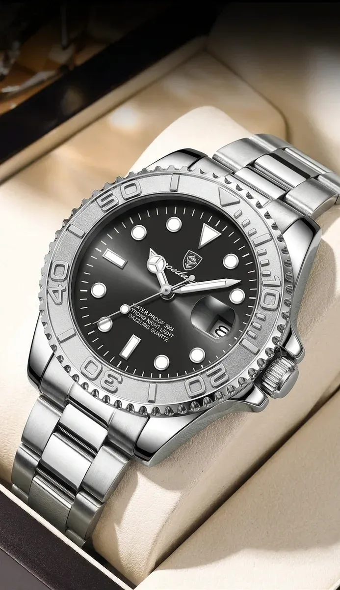 Мъжки сребрист часовник с черен циферблат