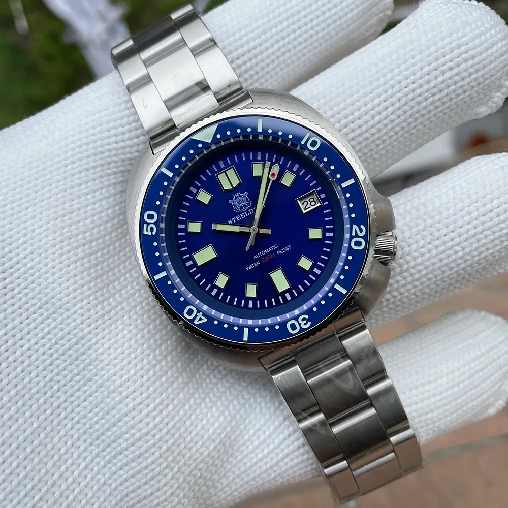 Steeldive SD1970 автоматичен дайвър 44 мм със сапфир и керамичен безел