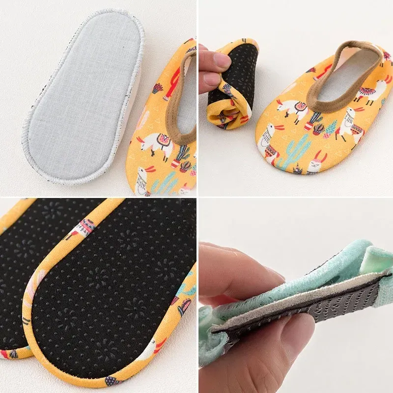 Детски аква чорапки с гумена подметка и картунен мотив