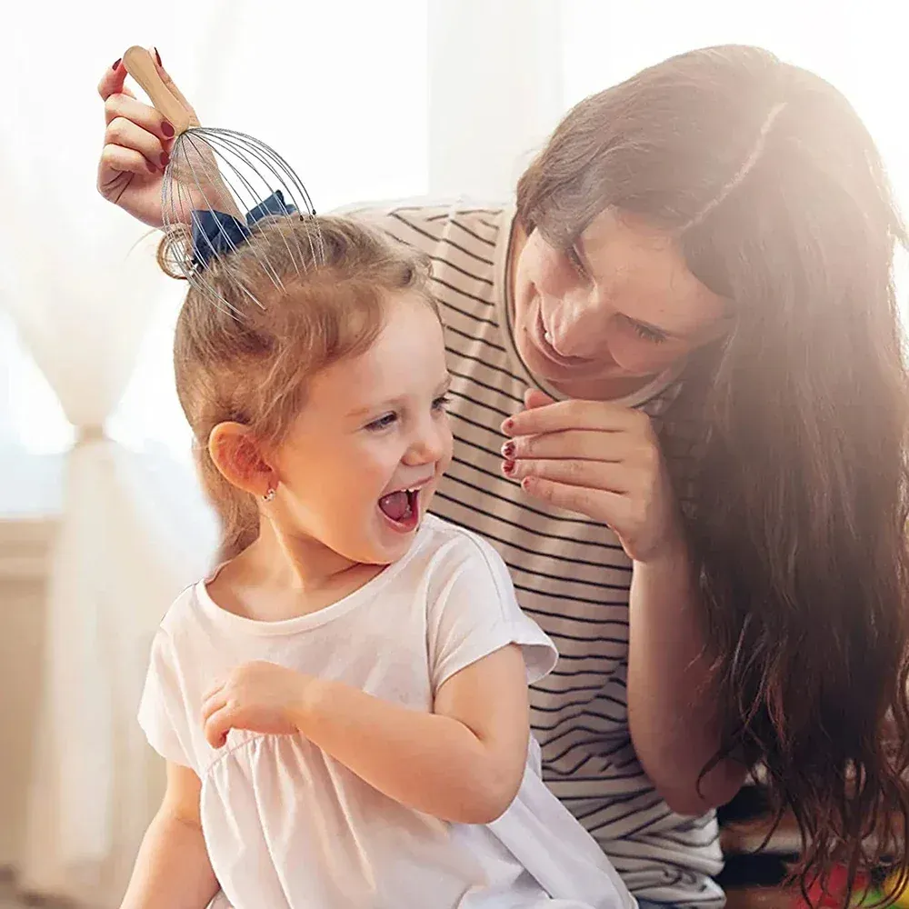 Ръчен масажор за скалп и врат с пружинни лъчи