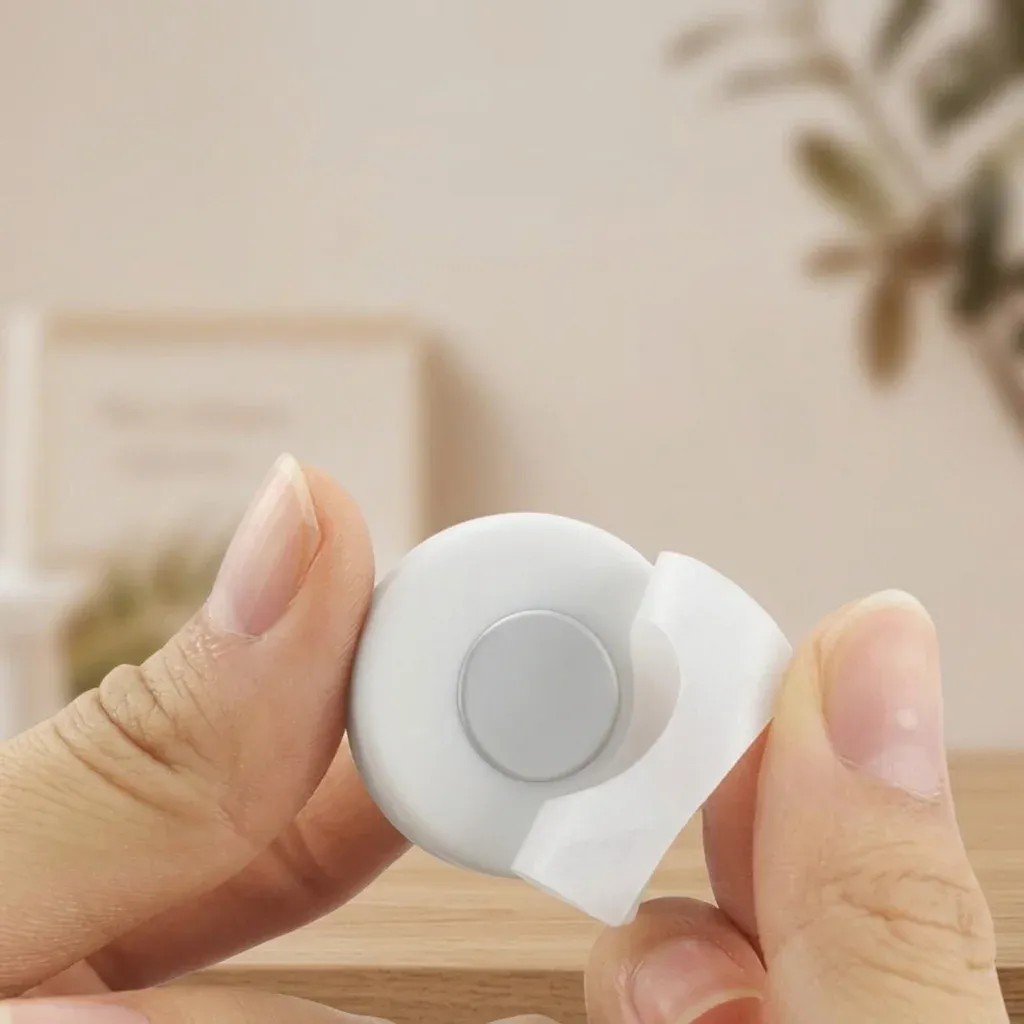 Умен аксиларен термометър без етикети