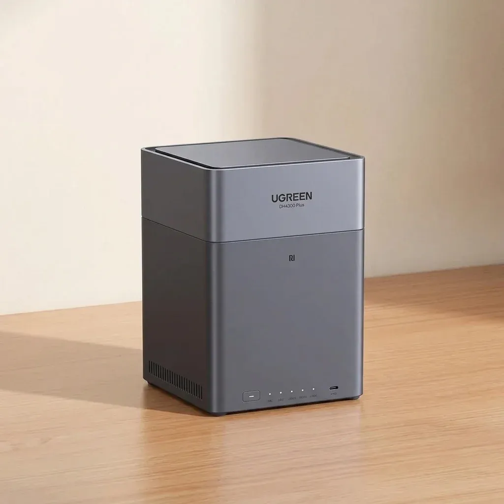 UGREEN NAS тъмносив 4-слотов сървър