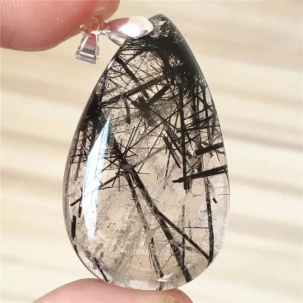 Висулка от черен рутилов кварц