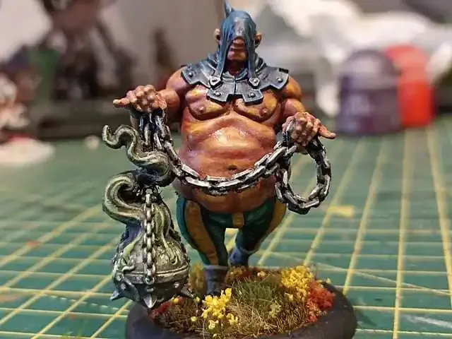 Миниатюрна смолна фигура MoonStone Loubard за сглобяване