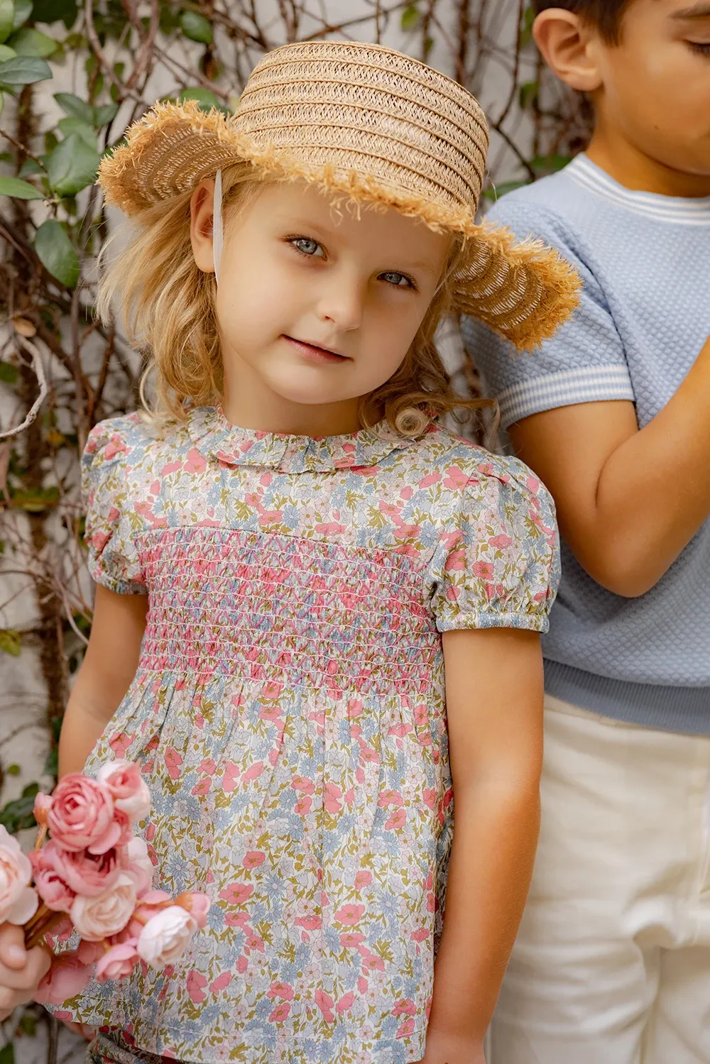 Детска пролетна рокля с бродиран комплект и памучна плетка AP