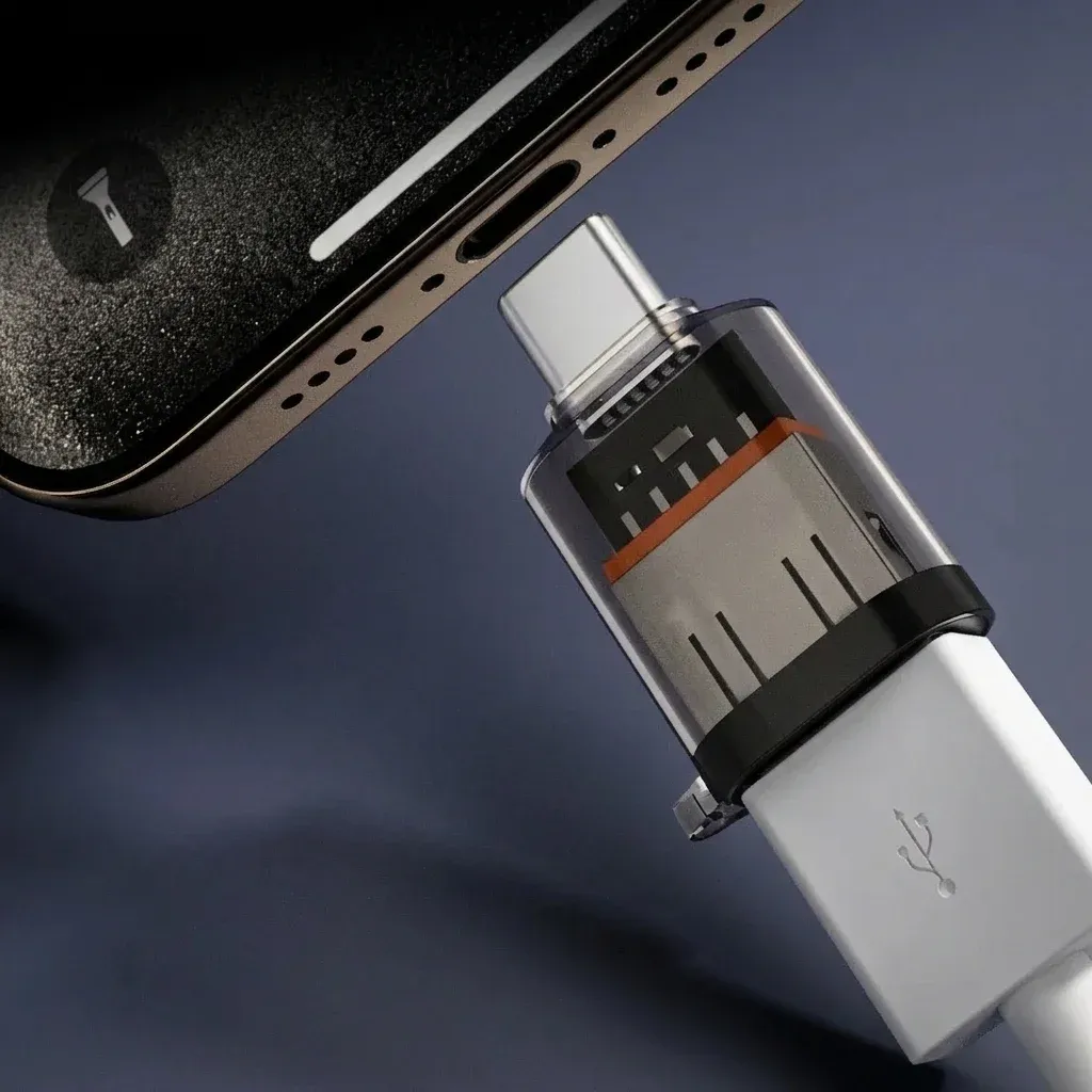 Компактен USB-A към USB-C OTG адаптер Olaf